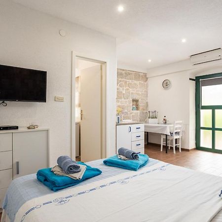Aparrtment Terra- Combine Beach&Old Town Lejlighed Split Eksteriør billede