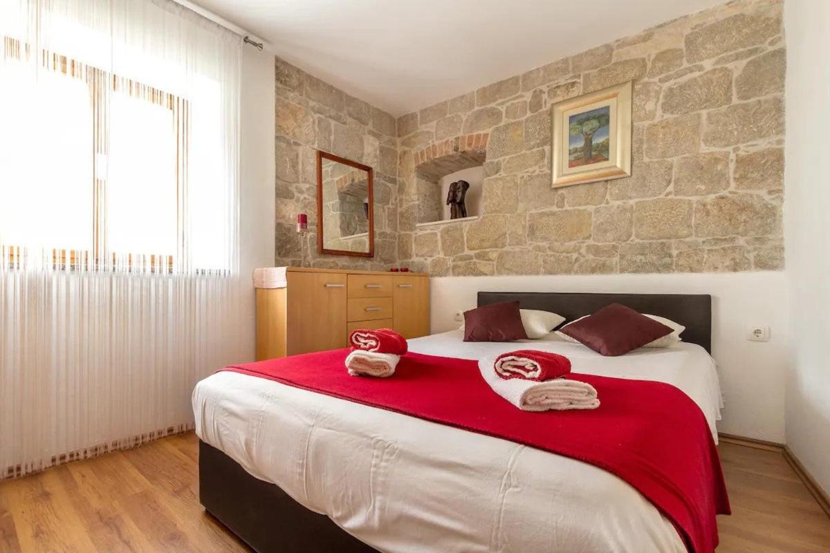 Aparrtment Terra- Combine Beach&Old Town Lejlighed Split Eksteriør billede