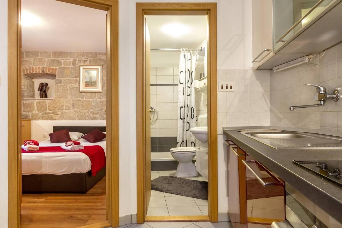 Aparrtment Terra- Combine Beach&Old Town Lejlighed Split Eksteriør billede